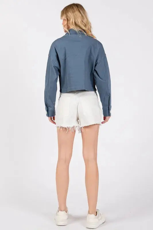 Women's Cropped Denim Jacket Denim Cropped Jacket - Button Down with Pockets - Casual Trendy